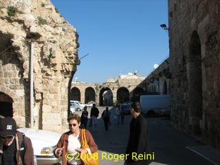 Walking through Khan-i-Shavirdi